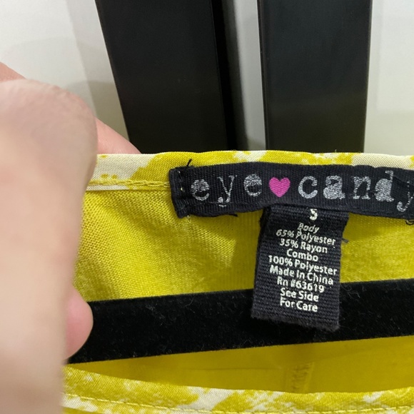 yellow top - Picture 5 of 5